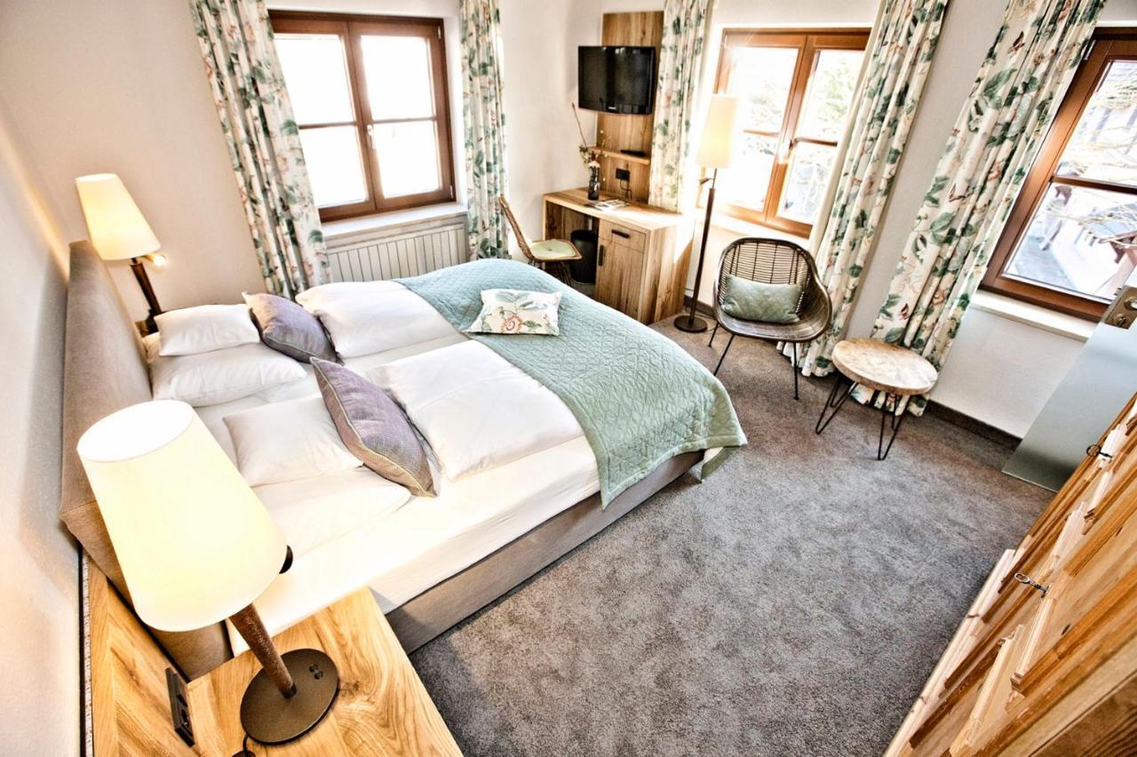 Historisches Gasthaus Hotel Hirschen Horn Gaienhofen  Eksteriør billede